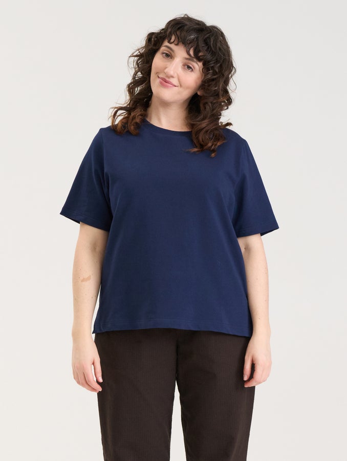 Laura-T-paita, musteensininen