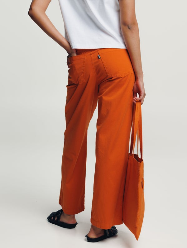 Meea-housut, auringonlasku