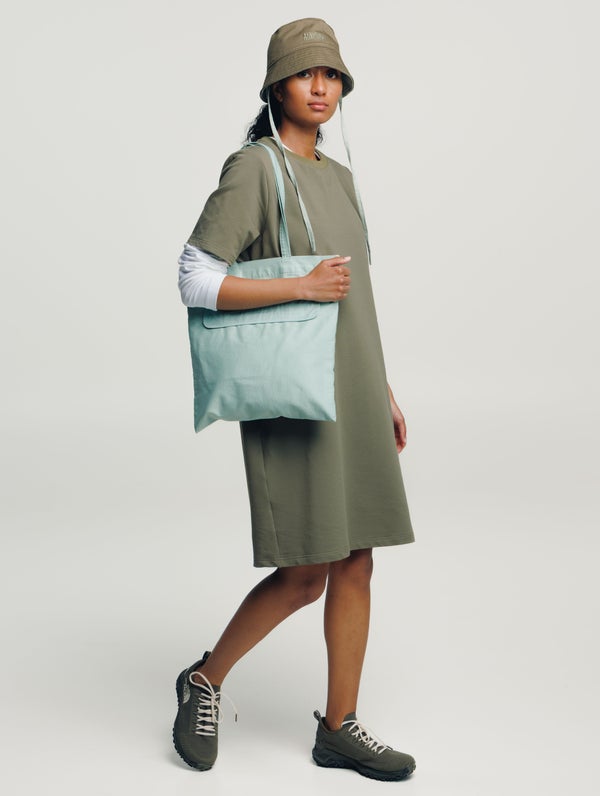 Henna-T-paitamekko, sammal