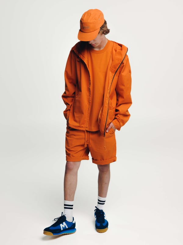 Vetoketjuanorakki, auringonlasku