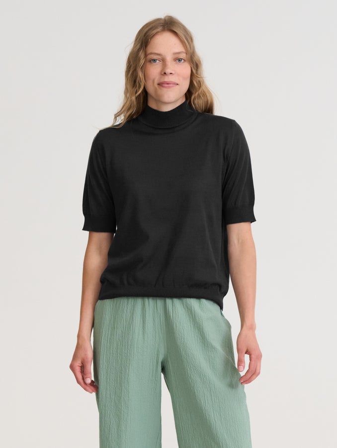 Mathilda (180 cm) k&auml;ytt&auml;&auml; kokoa S.