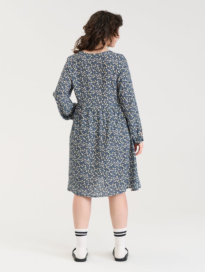 Elviira-printtimekko, tummansininen Keh&auml;kukka-kuosi