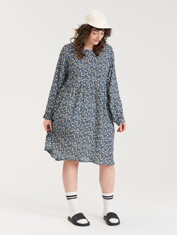 Elviira-printtimekko, tummansininen Keh&auml;kukka-kuosi