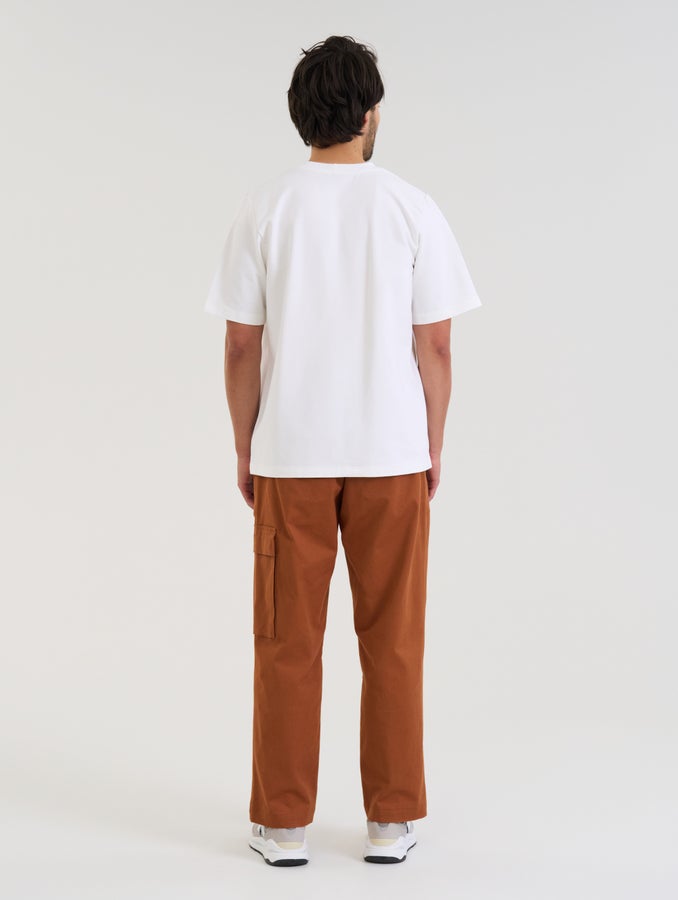 Niklas (187 cm) k&auml;ytt&auml;&auml; kokoa L.