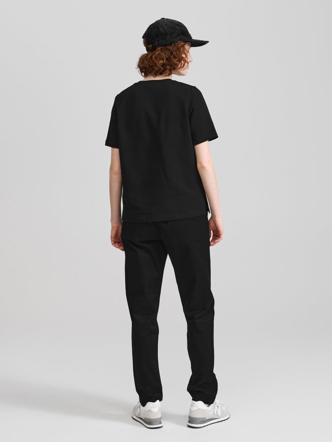 Laura-T-paita, musta