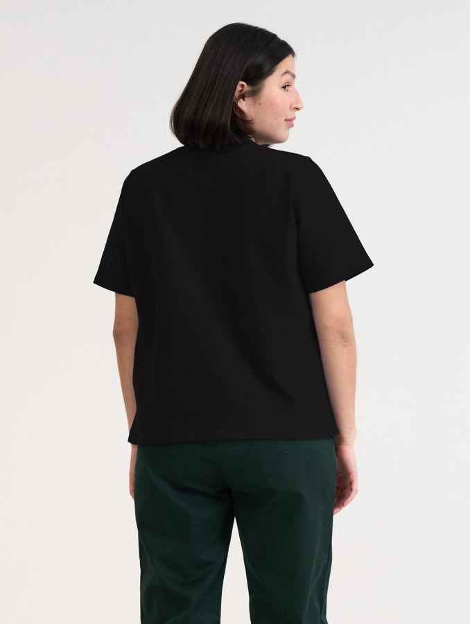 Laura-T-paita, musta