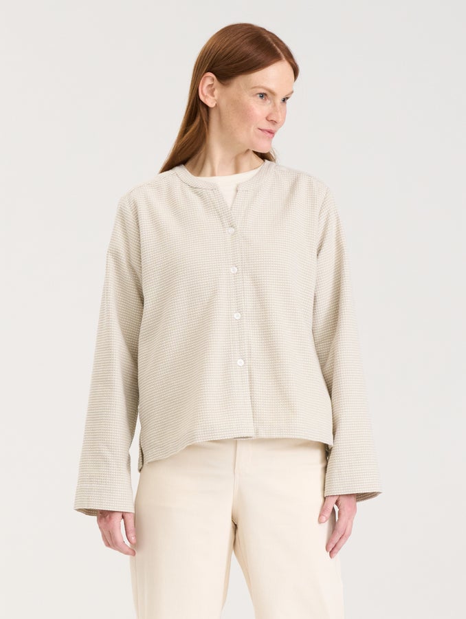 Sanniina-paita, hiekka