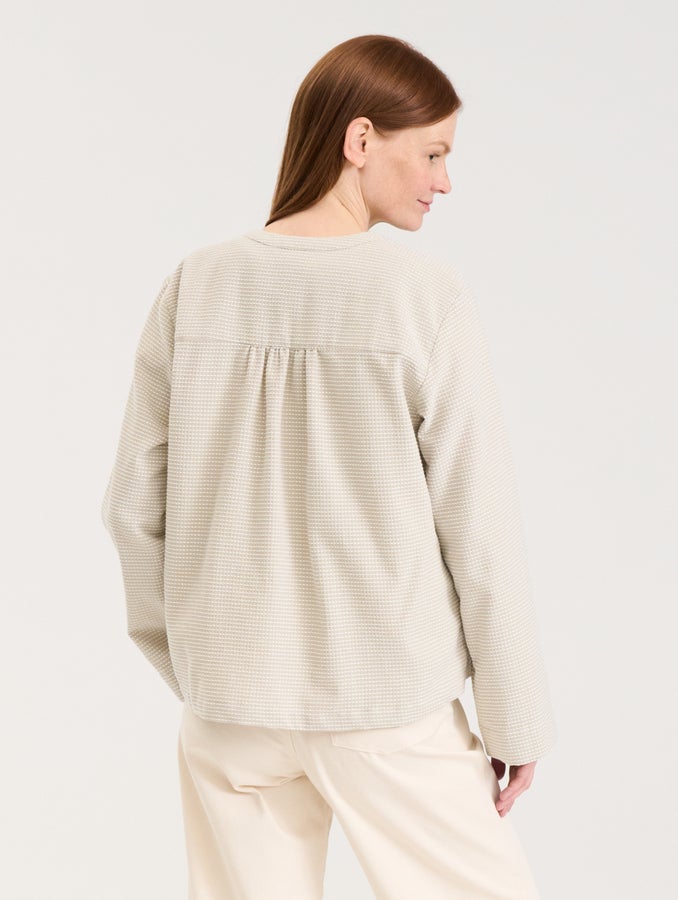 Sanniina-paita, hiekka