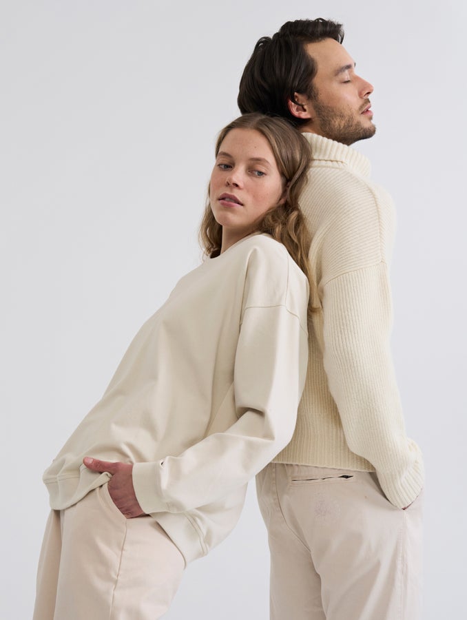 Senni-collegepaita, luonnonvalkoinen