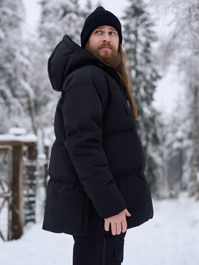 Sotkamo-untuva-anorakki, musta