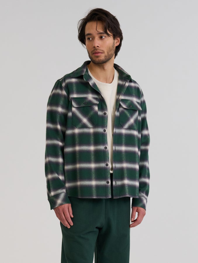 Niklas (187 cm) k&auml;ytt&auml;&auml; kokoa L.