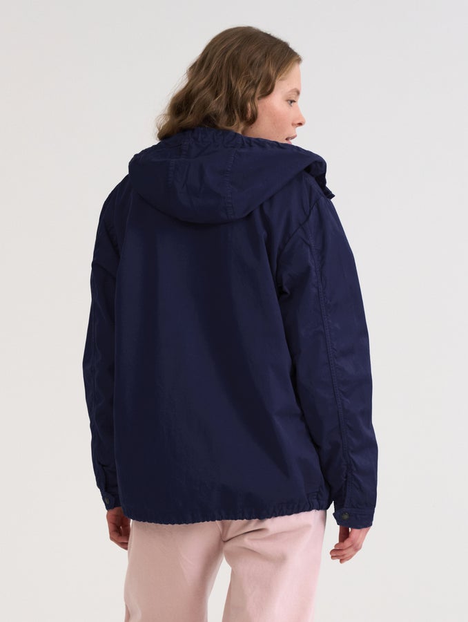 Vetoketjuanorakki, musteensininen