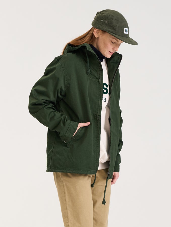 Kiia (174 cm) k&auml;ytt&auml;&auml; kokoa S.