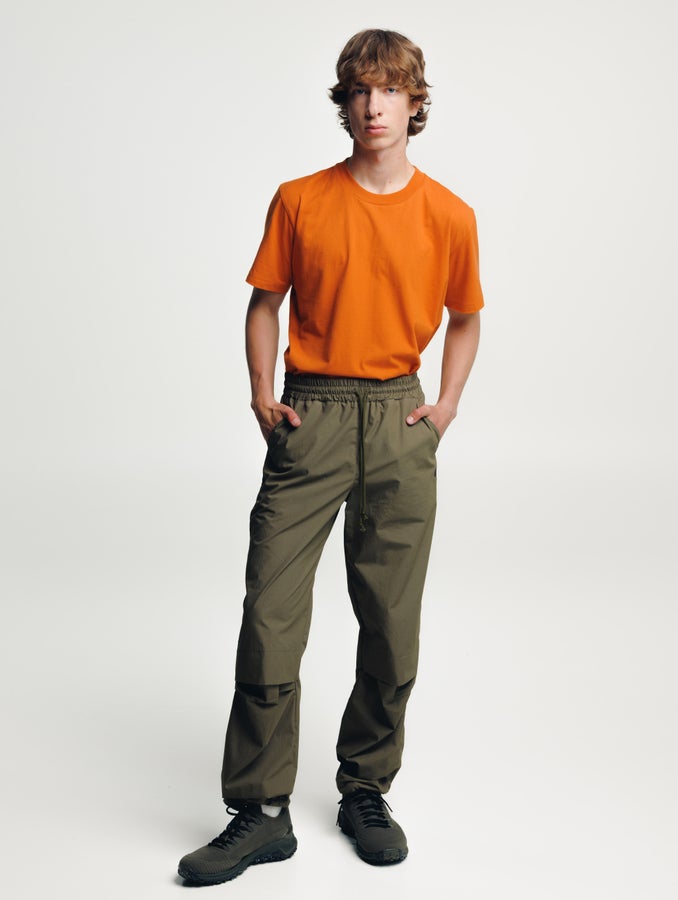 Vado (186cm) k&auml;ytt&auml;&auml; kokoa L.